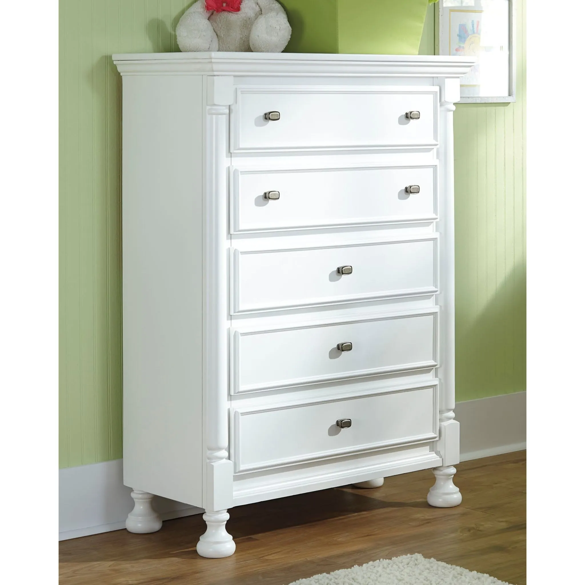 Kaslyn Chest